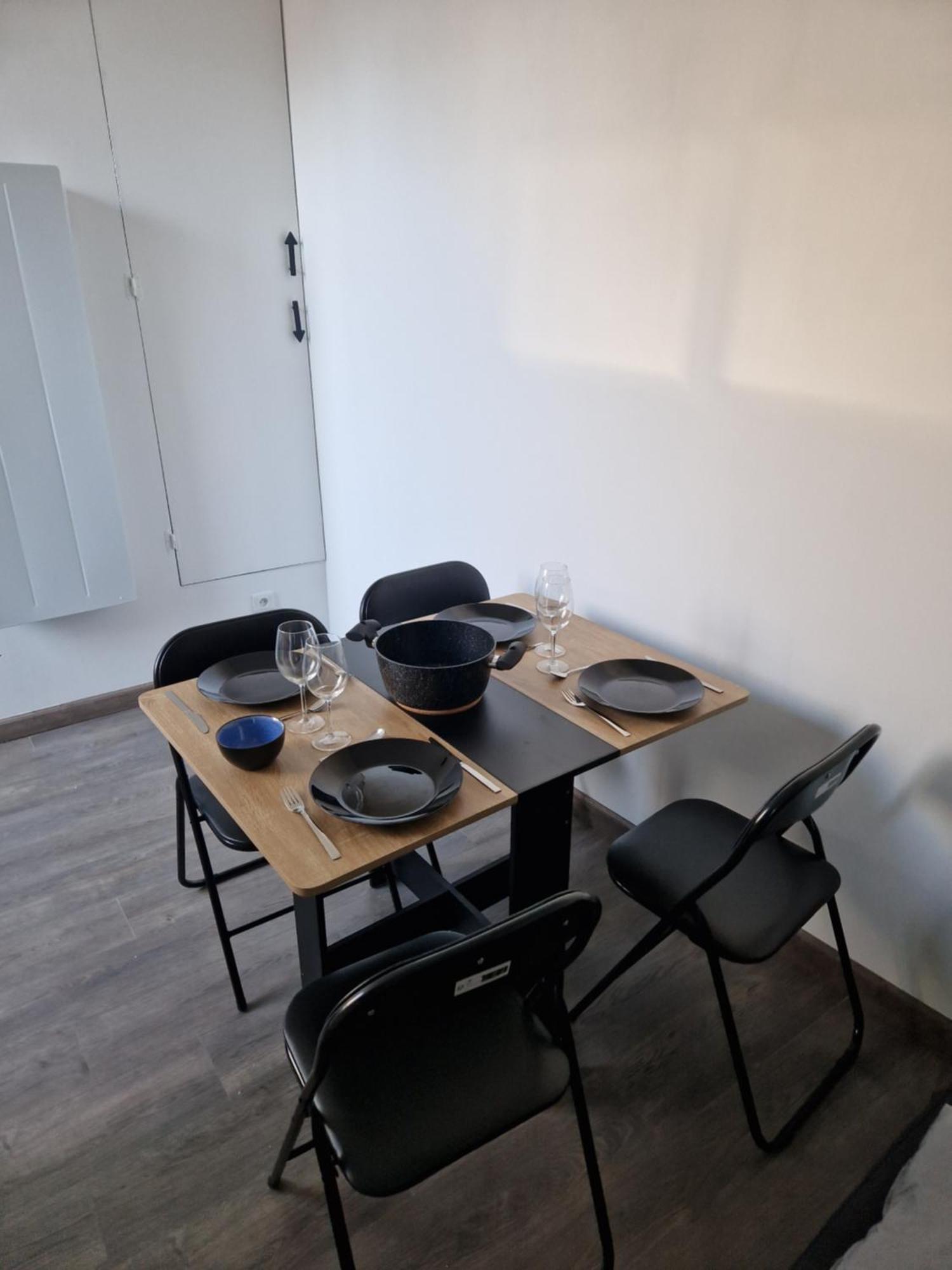 Les Appartements De Romain Et Julien 디종 외부 사진